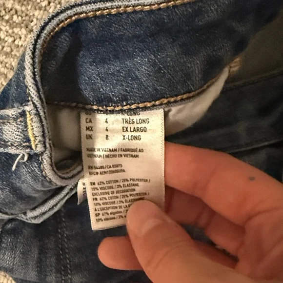 American Eagle Outfitters Super High Rise Jeggings - Distressed Jeans - Picture 3 of 5